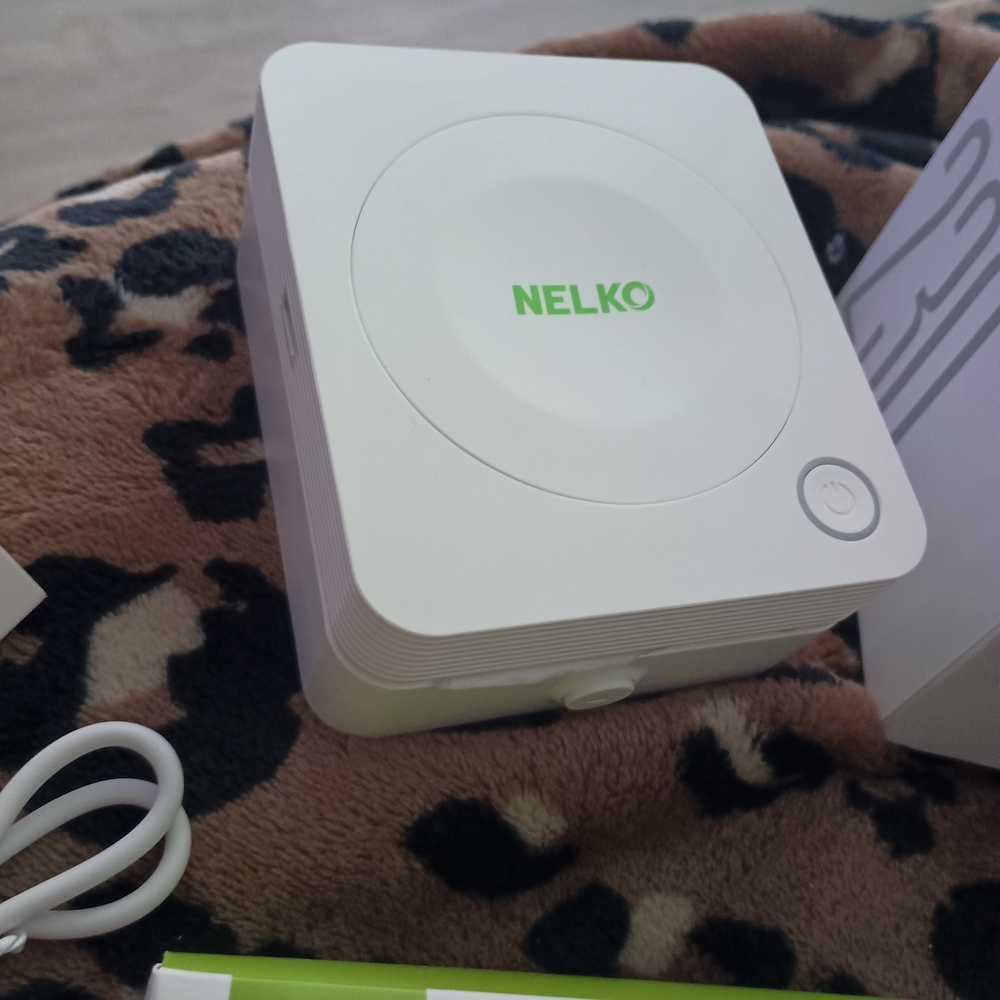 Nelko PM230 Portable Bluetooth Sticker Printer - Picture 9 of 9